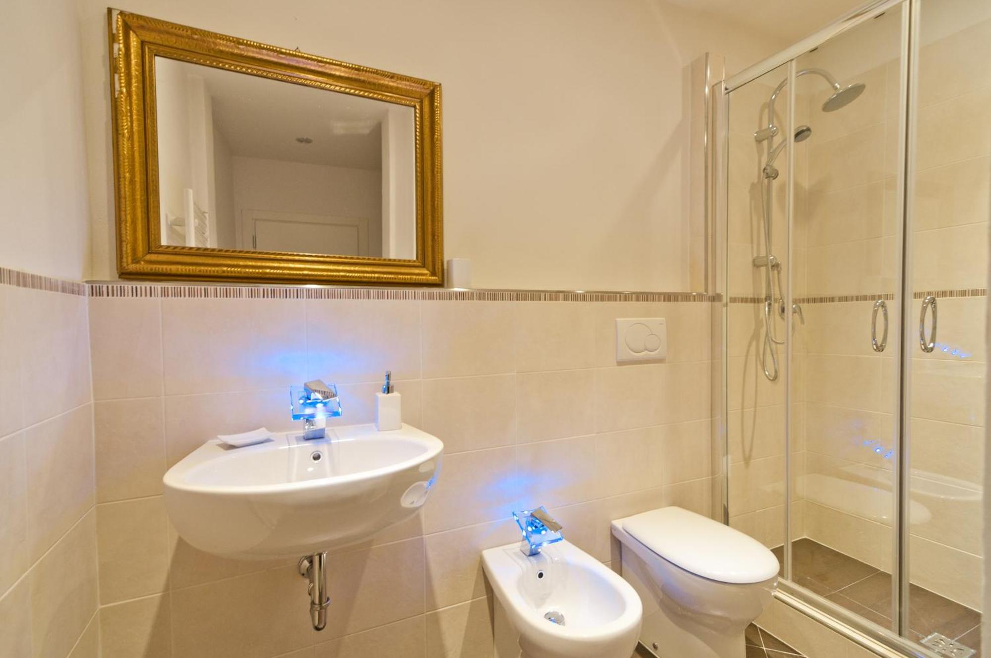 Art Apartment Santo Spirito Matteo Флоренция Экстерьер фото